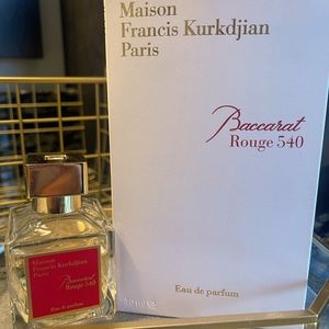 Used Baccarat Rouge 540 with box (Authentic)